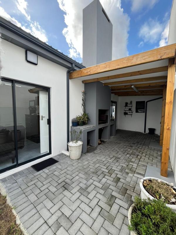 3 Bedroom Property for Sale in Sandown Western Cape